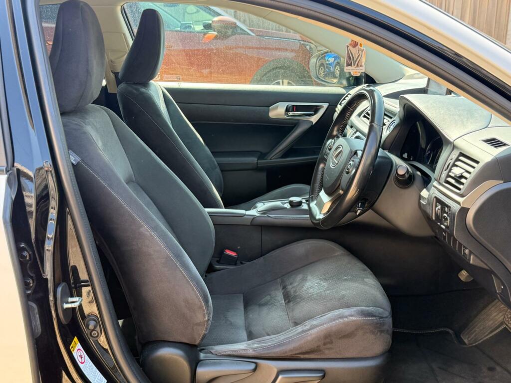 Lexus CT 1.8 Advance Plus Silver #39