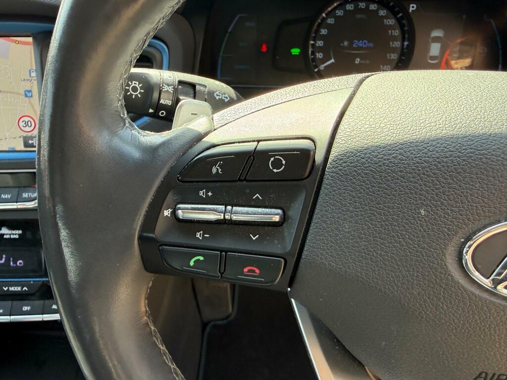 Hyundai Ioniq Se Blue #28