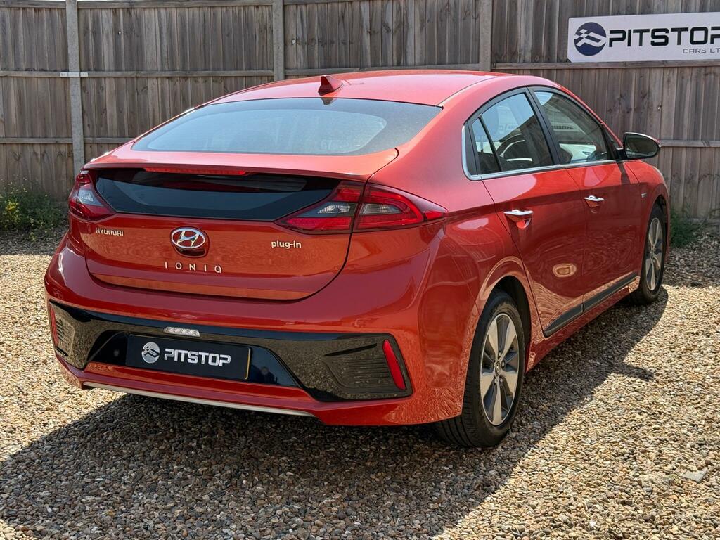 Hyundai Ioniq Premium Se Orange #6