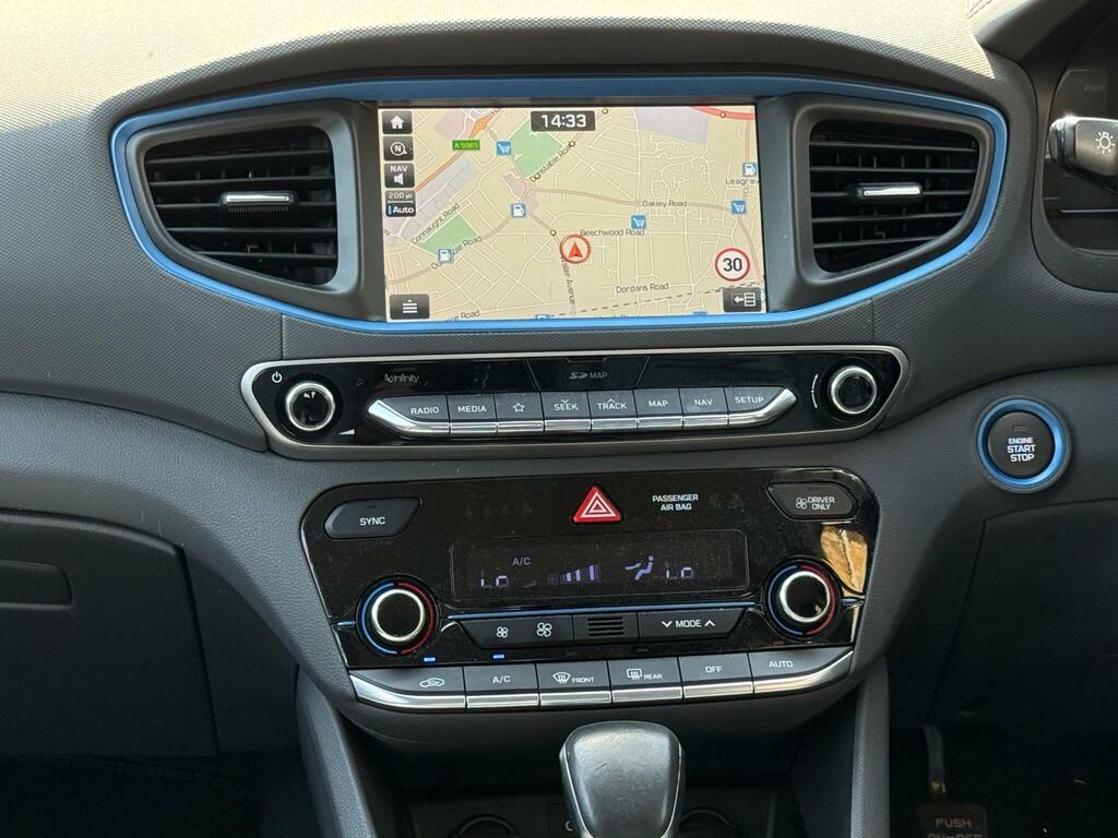 Hyundai Ioniq Se Blue #24