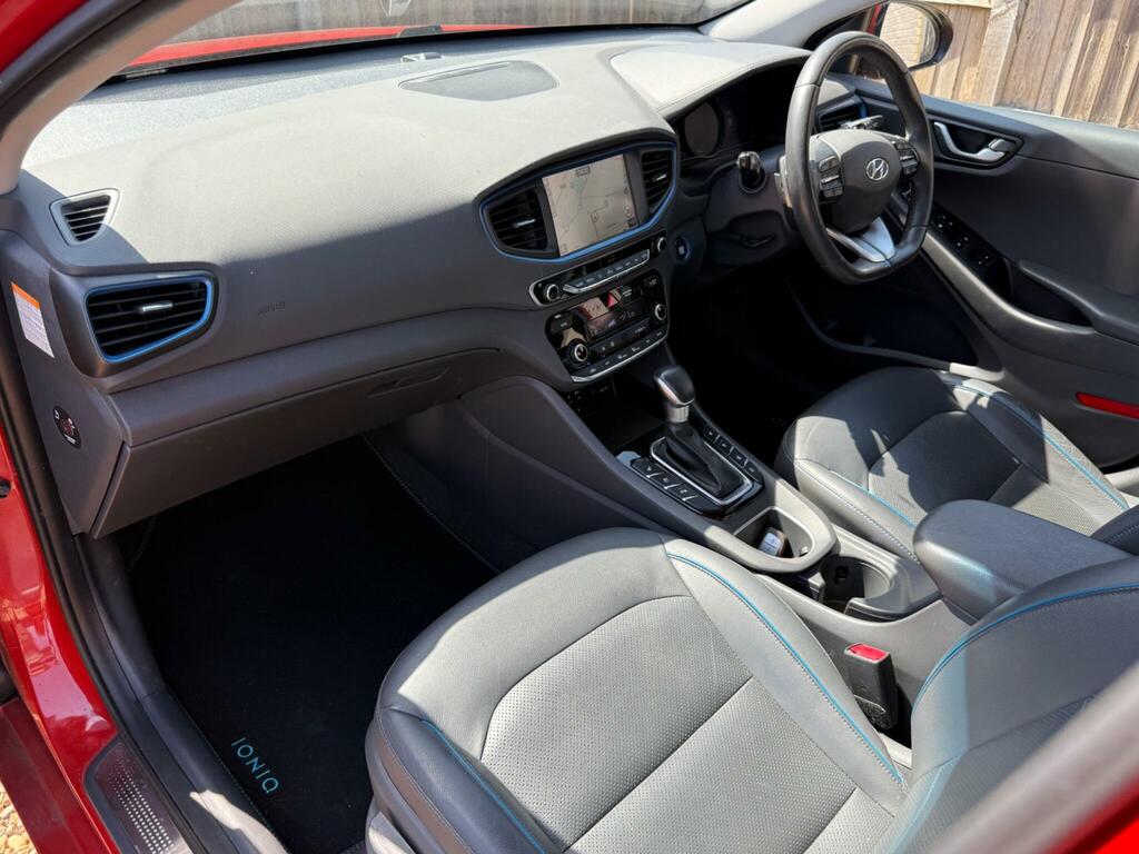 Hyundai Ioniq Se Blue #16