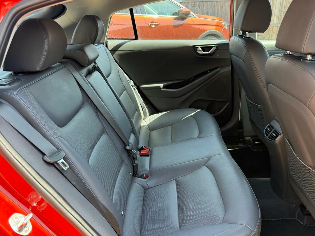 Hyundai Ioniq Se Blue #22