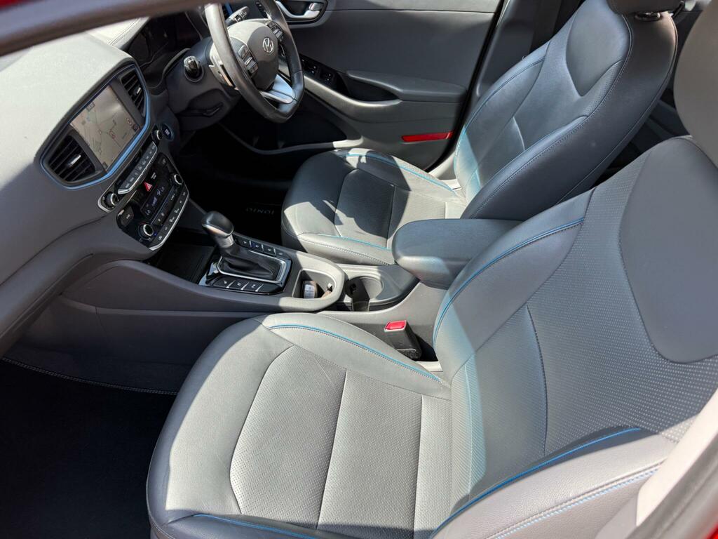 Hyundai Ioniq Se Blue #20