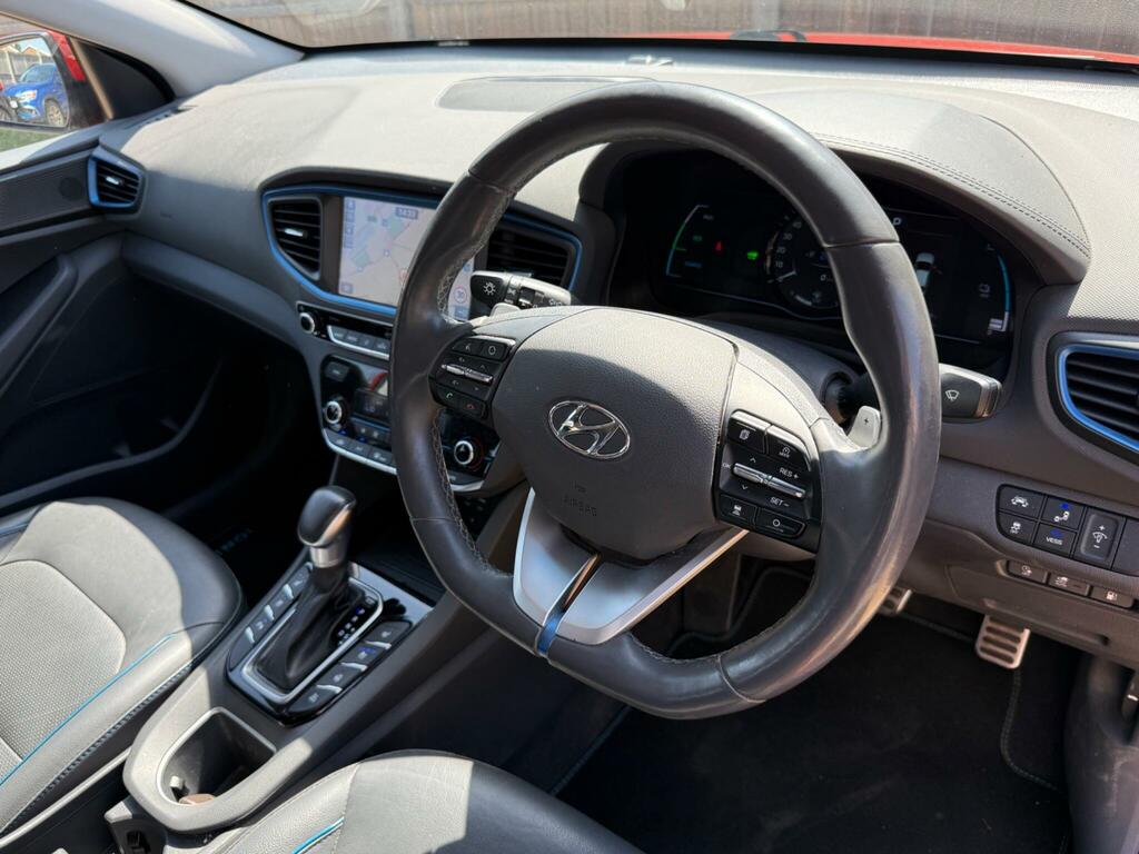 Hyundai Ioniq Se Blue #17