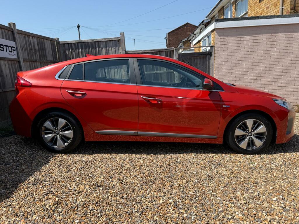 Hyundai Ioniq Premium Se Orange #3