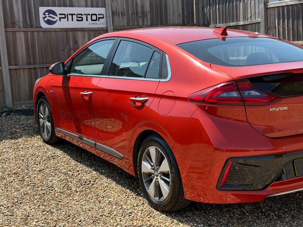 Hyundai Ioniq Se Blue #13