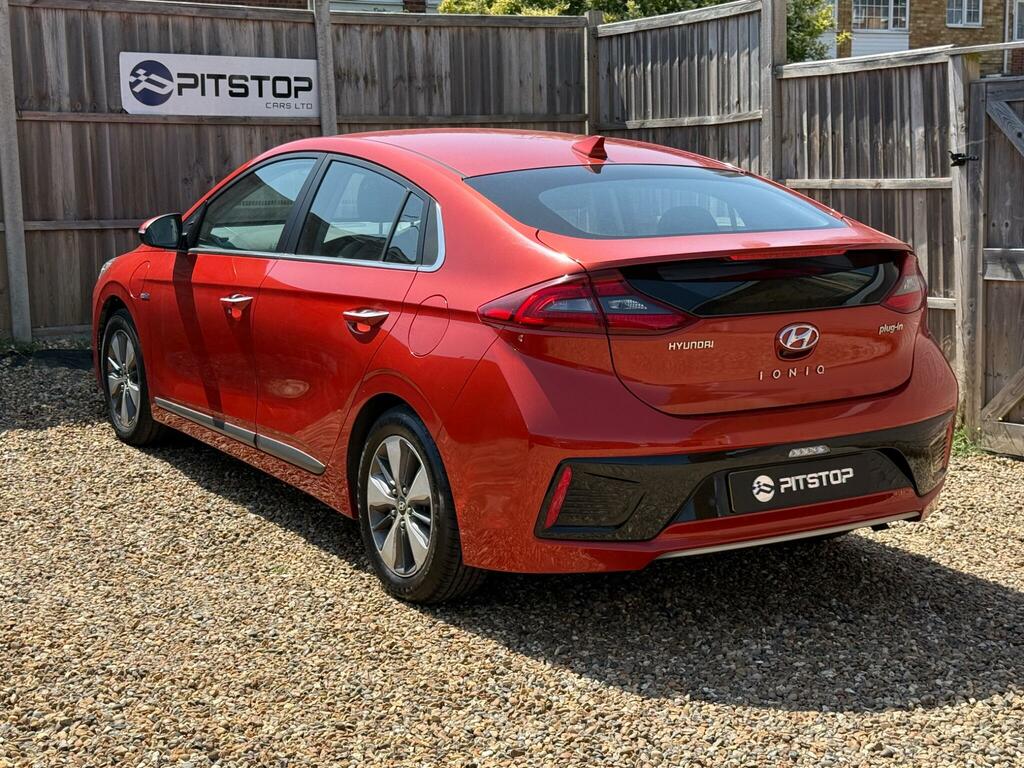 Hyundai Ioniq Premium Se Orange #2