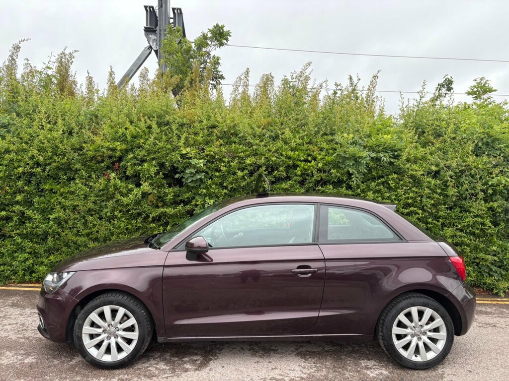Audi A1 1.6 Tdi Sport Euro 5 Ss WF62TDX Red #4