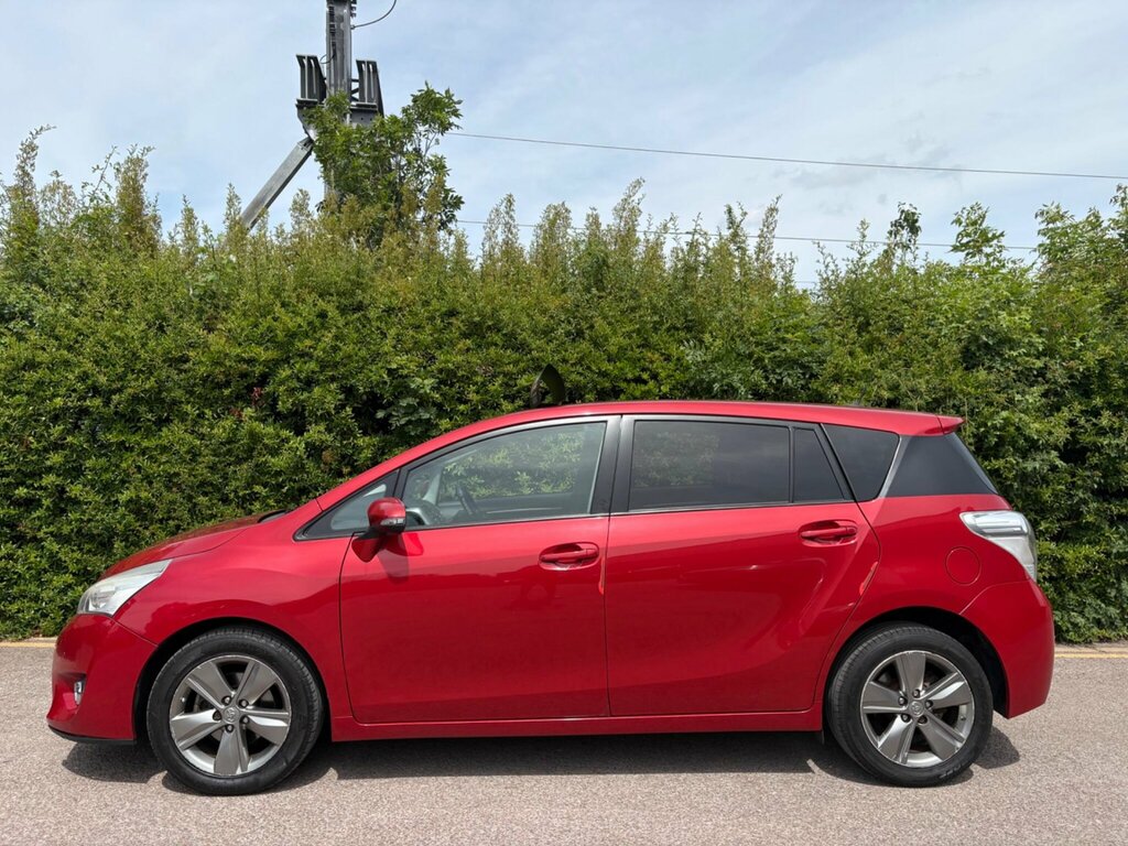 Toyota Verso 1.6 D-4d Trend Euro 5 Ss Red #4