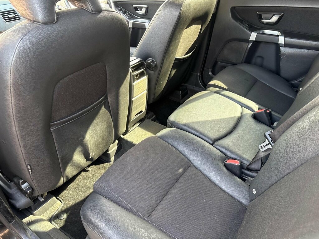 Volvo XC90 2.4L Se Lux Blue #22