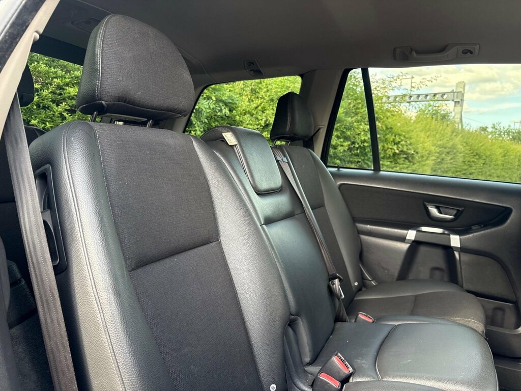 Volvo XC90 2.4L Se Lux Blue #18