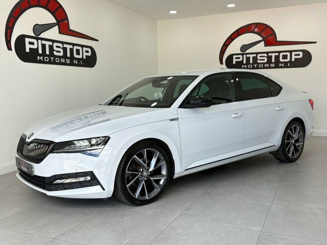 Skoda Superb Tsi Sportline Plus Hatchback White