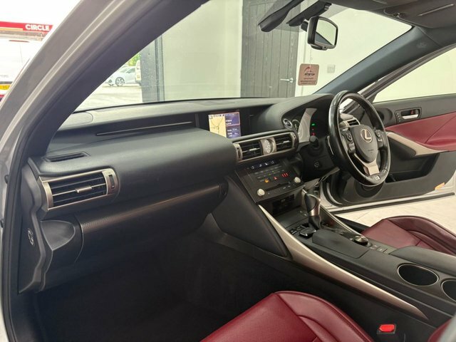 Lexus IS 2.5 300H Sport Red #26