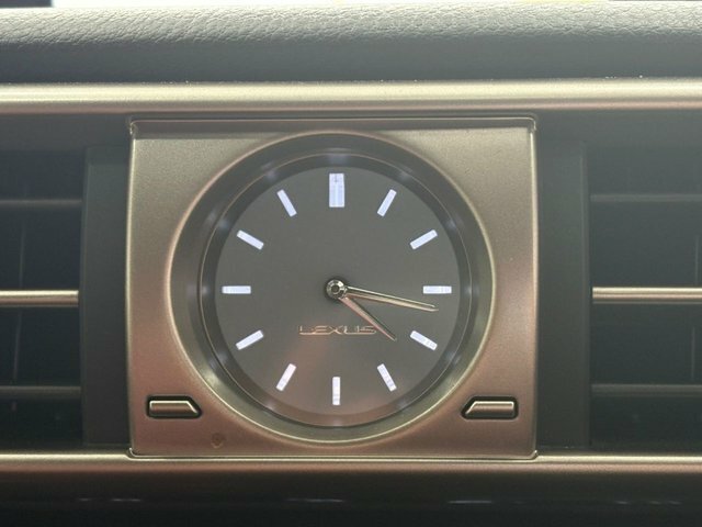 Lexus IS 2.5 300H Sport Red #41
