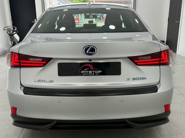 Lexus IS 2.5 300H Sport Red #10