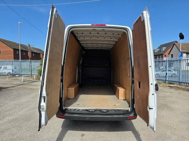 Mercedes-Benz Sprinter 2.0 315 Cdi Progressive Lwb Rwd L3 H2 150 Bhp Eur YE70THV White #6