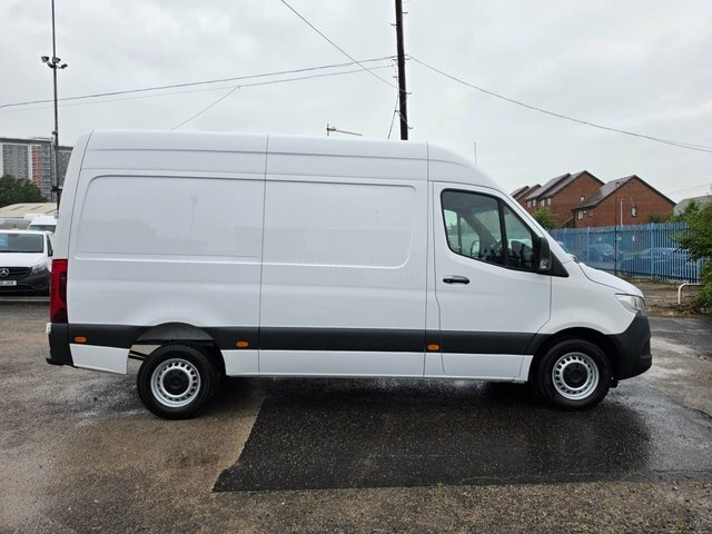 Mercedes-Benz Sprinter 2.1 316 Cdi Mwb G-tronic Rwd L2 H2 163 Bhp Euro White