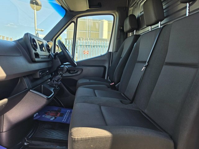 Mercedes-Benz Sprinter Premium Silver #18