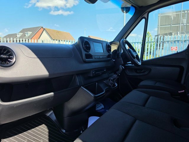 Mercedes-Benz Sprinter Premium Silver #17