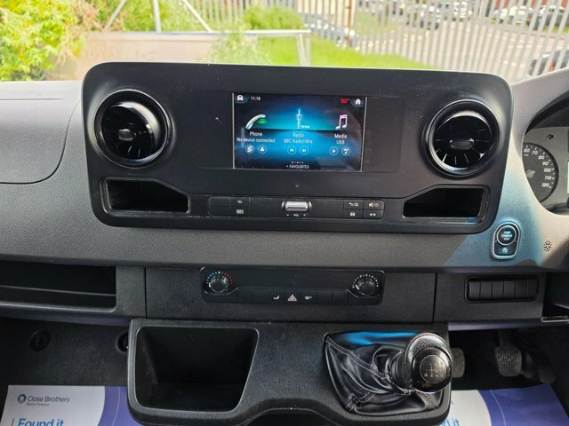 Mercedes-Benz Sprinter 2.1 314 Cdi Mwb L2 H2 143 Bhp Euro 6 White #12