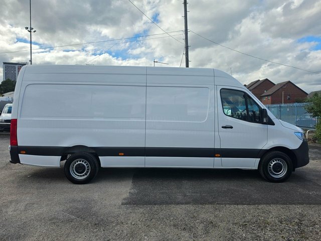 Mercedes-Benz Sprinter 2.0 315 Cdi Progressive Lwb Rwd L3 H2 150 Bhp Eur White