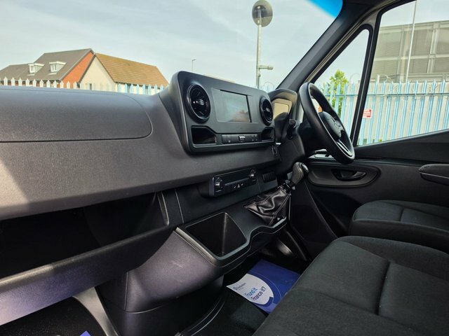 Mercedes-Benz Sprinter 2021 Progressive L2h2 114 Bhp Full White #15