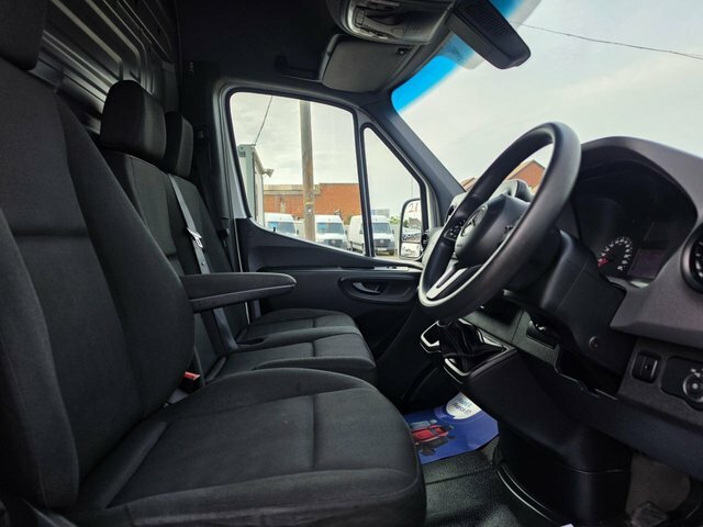 Mercedes-Benz Sprinter 2021 Progressive L2h2 114 Bhp Full White #17