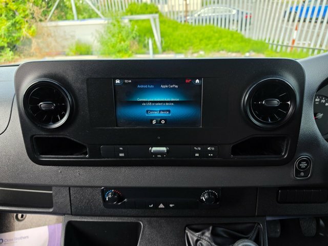 Mercedes-Benz Sprinter 2021 Progressive L2h2 114 Bhp Full White #13