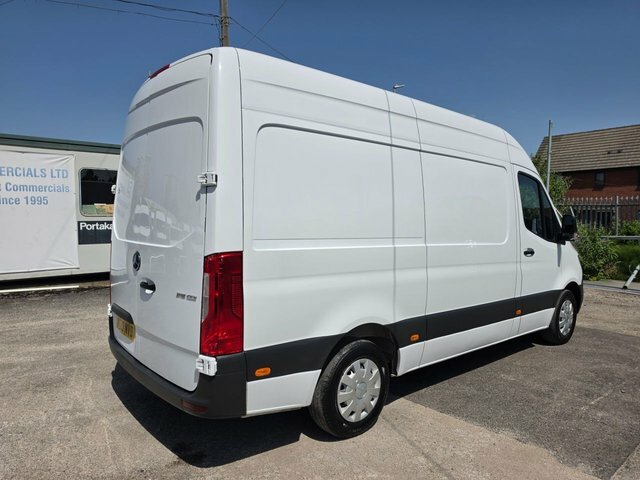 Mercedes-Benz Sprinter 2.0 315 Cdi Progressive Mwb Rwd L2 H2 150 Bhp Eur White #4