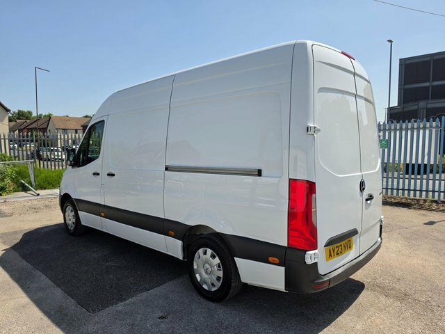 Mercedes-Benz Sprinter 2.0 315 Cdi Progressive Mwb Rwd L2 H2 150 Bhp Eur White #3