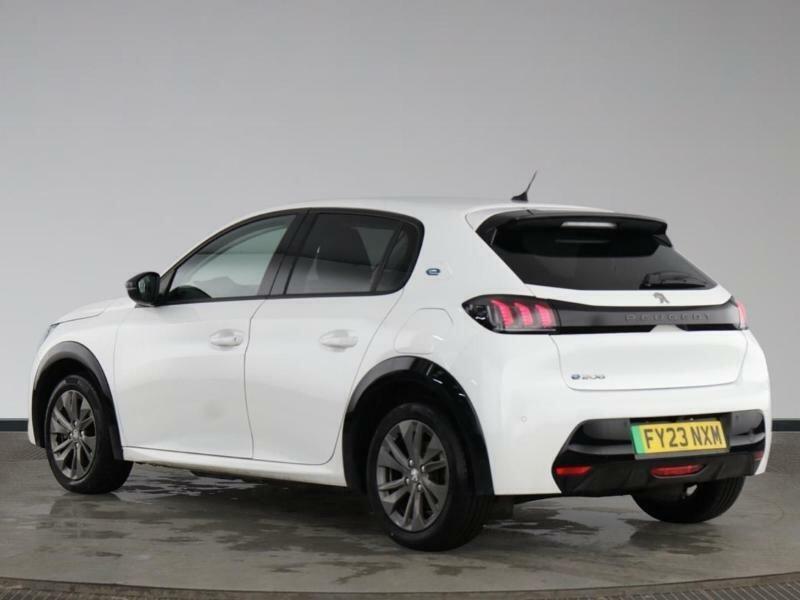 Peugeot e-208 50Kwh Allure Premium 7.4Kw Charger White #3