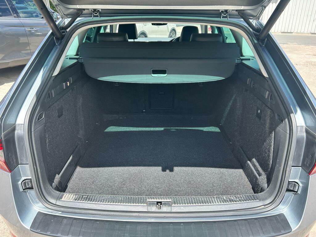 Skoda Superb Se L Executive Grey #42
