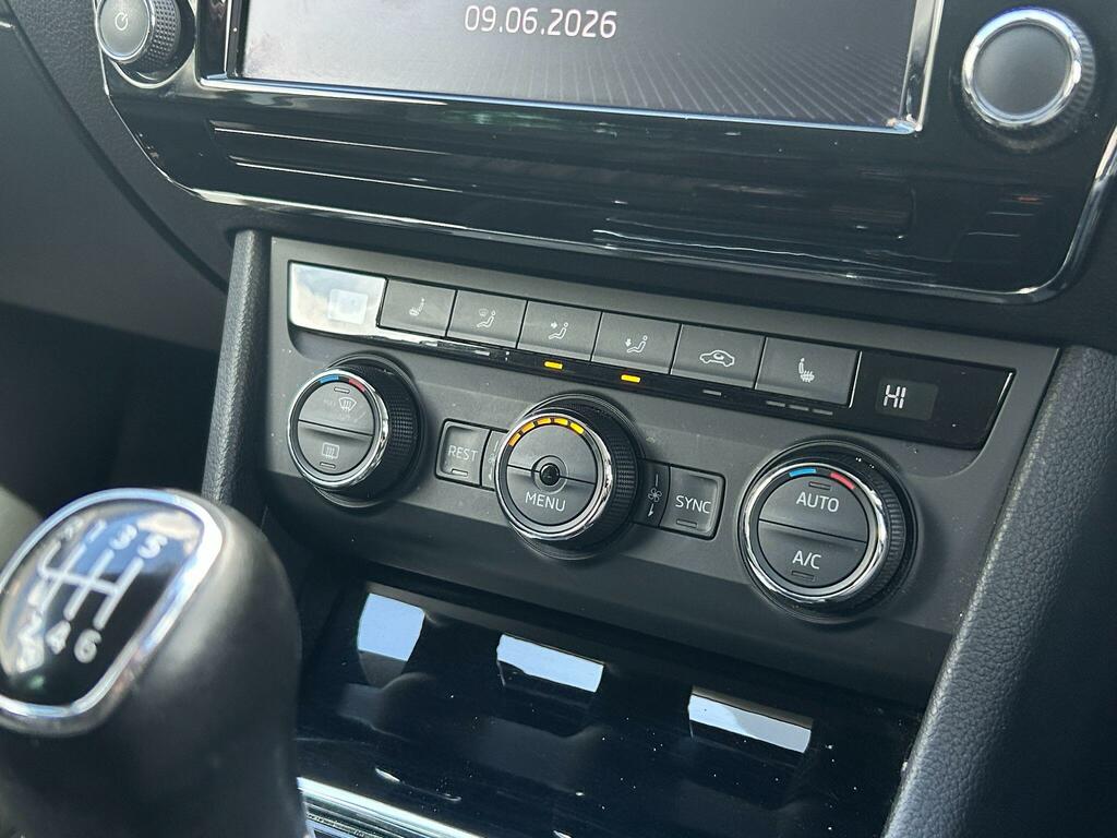 Skoda Superb Se L Executive Grey #27