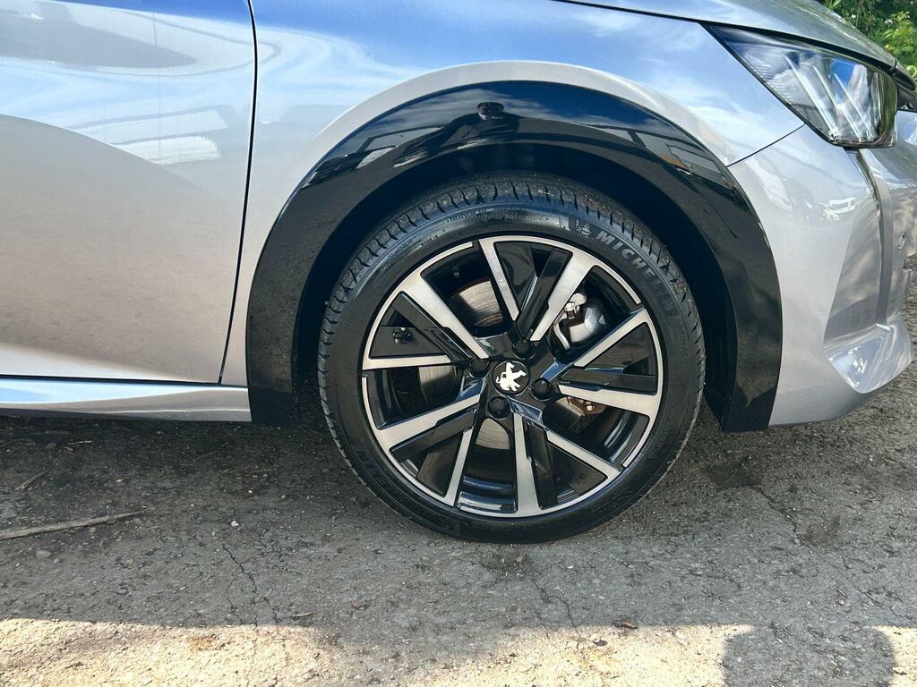 Peugeot e-208 50Kwh Gt 7Kw Charger Grey #4