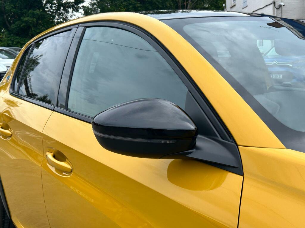 Peugeot e-208 50Kwh Gt Line YM20NTD Yellow #3