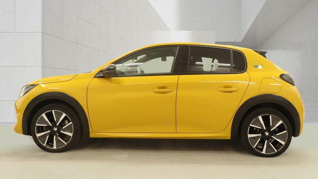 Peugeot e-208 50Kwh Gt Line Yellow #5