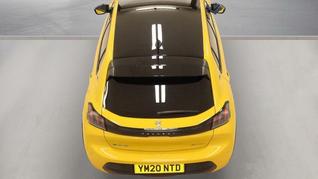 Peugeot e-208 50Kwh Gt Line Yellow #6