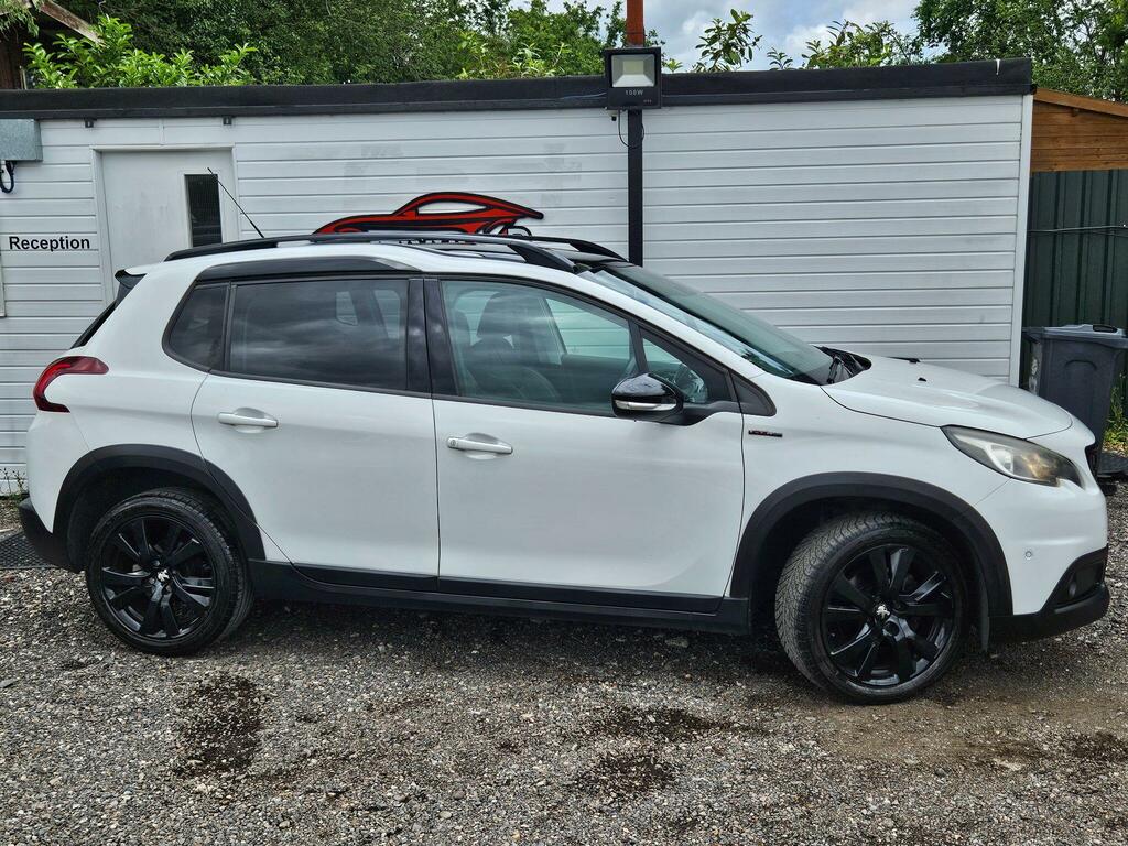 Peugeot 2008 Gt Line White #6