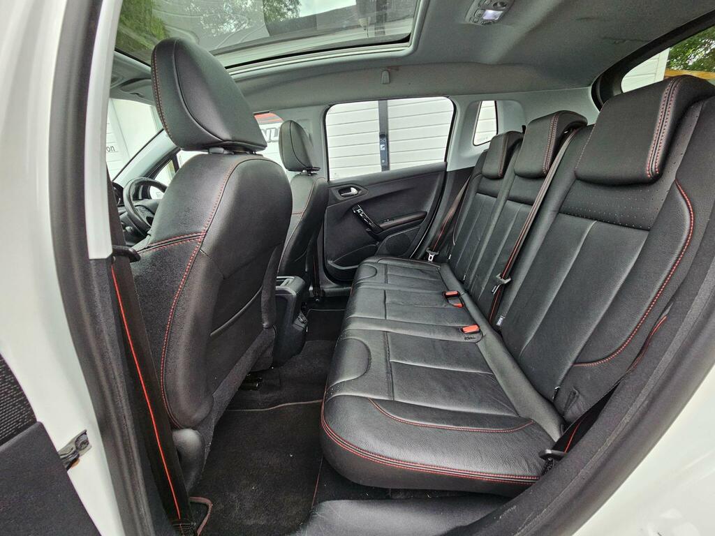 Peugeot 2008 2008 Allure Blue Hdi Ss White #41