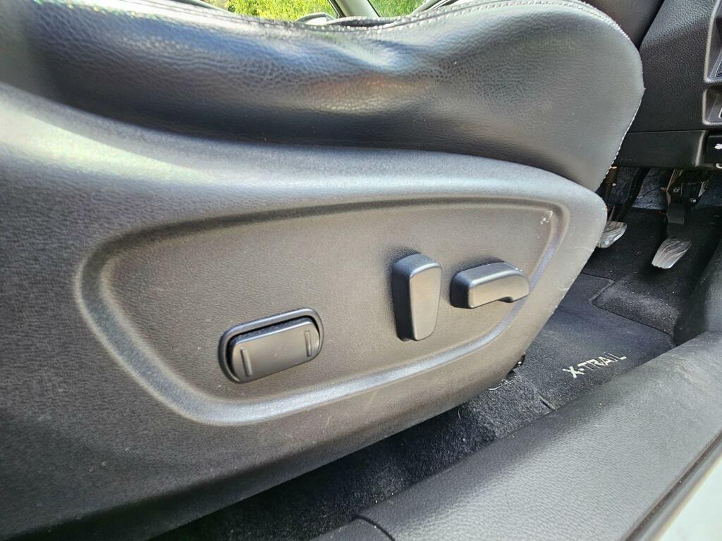 Nissan X-Trail N-tec White #42