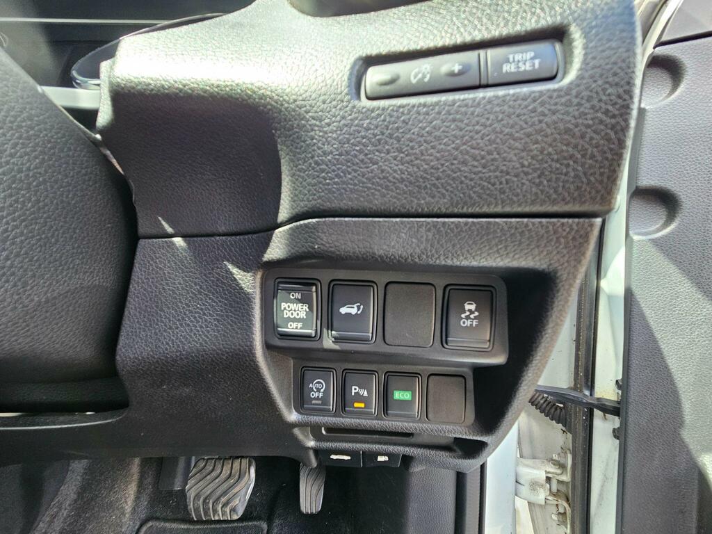 Nissan X-Trail N-tec White #35