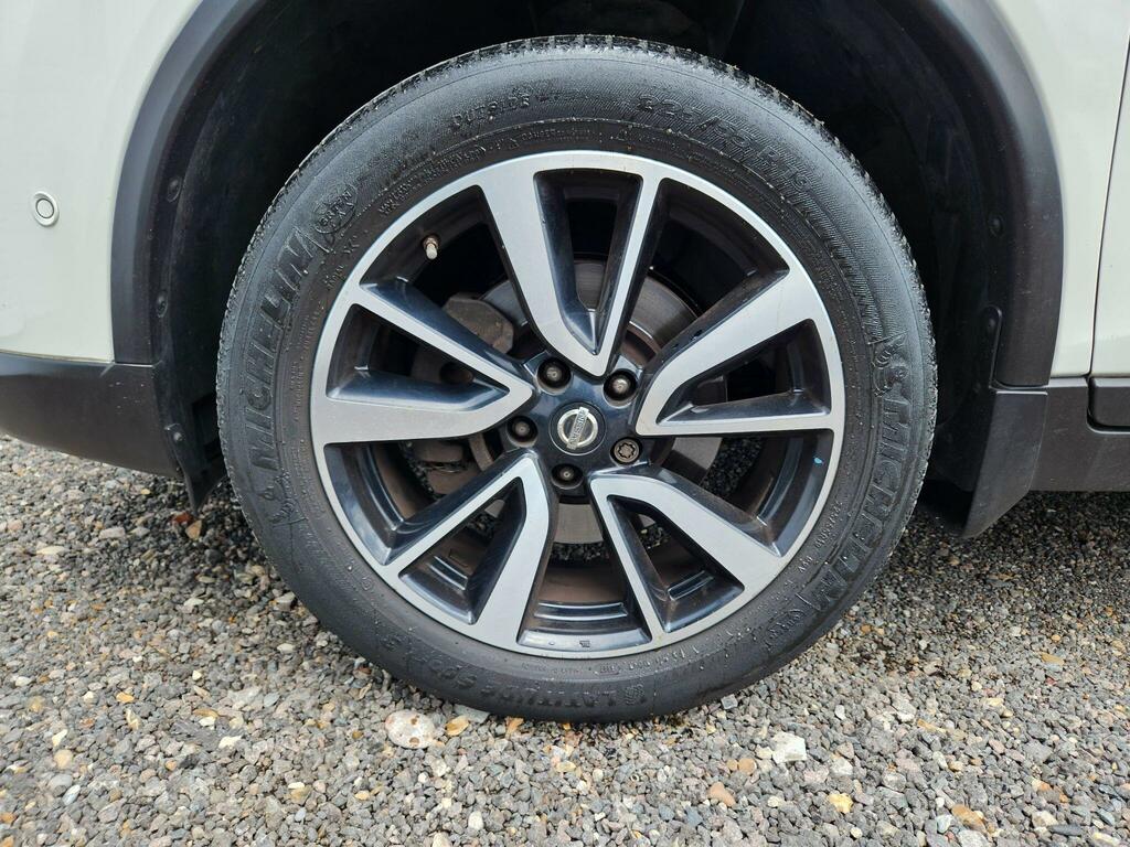 Nissan X-Trail N-tec White #65