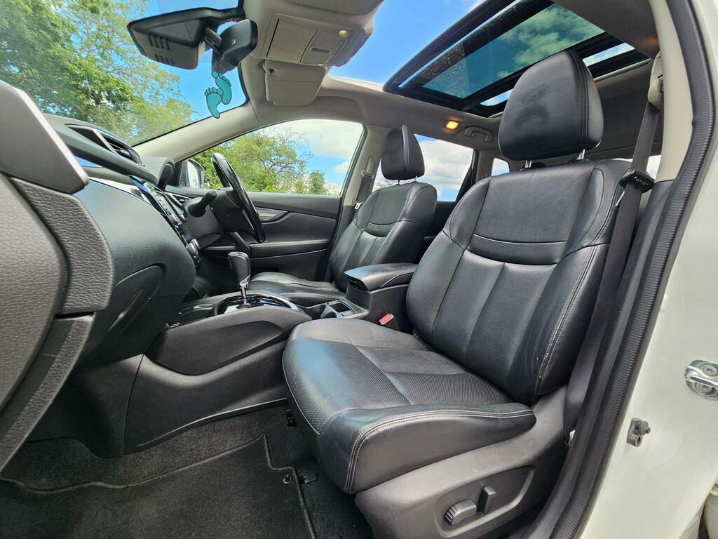 Nissan X-Trail N-tec White #44
