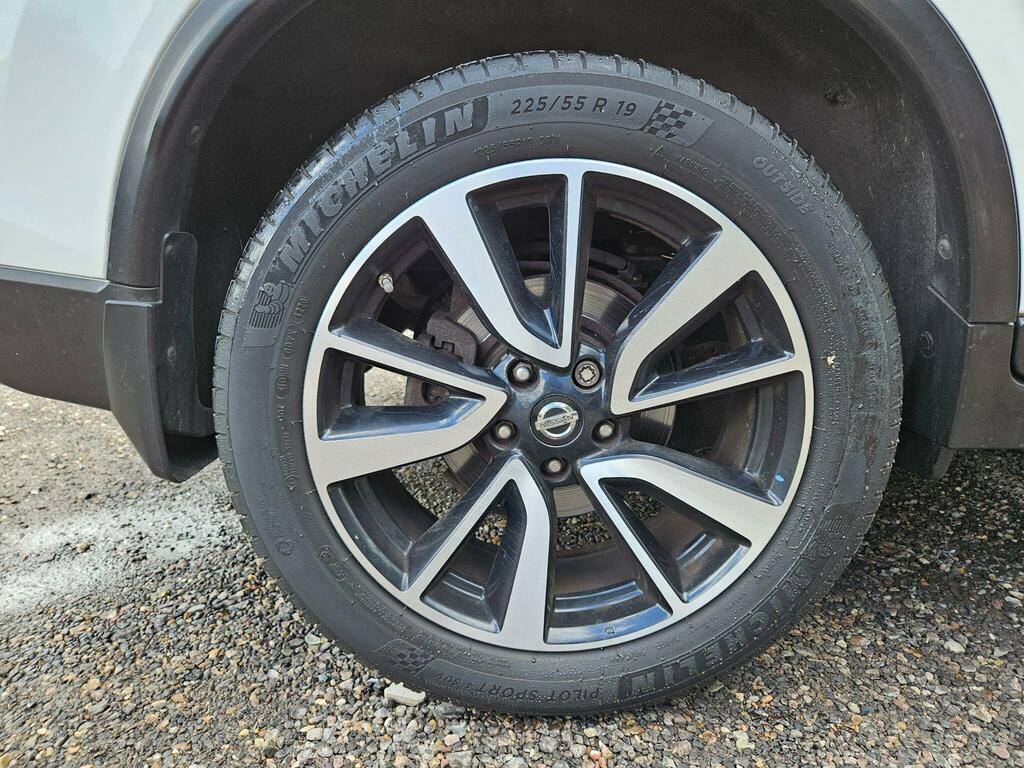 Nissan X-Trail N-tec White #63