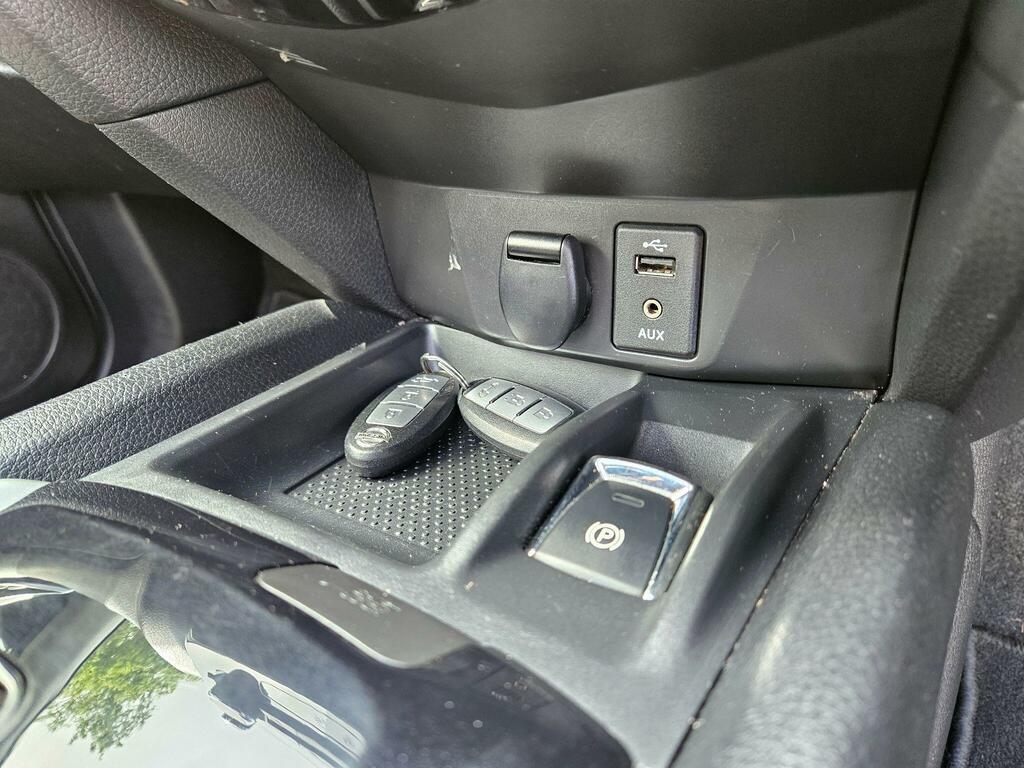 Nissan X-Trail N-tec White #26