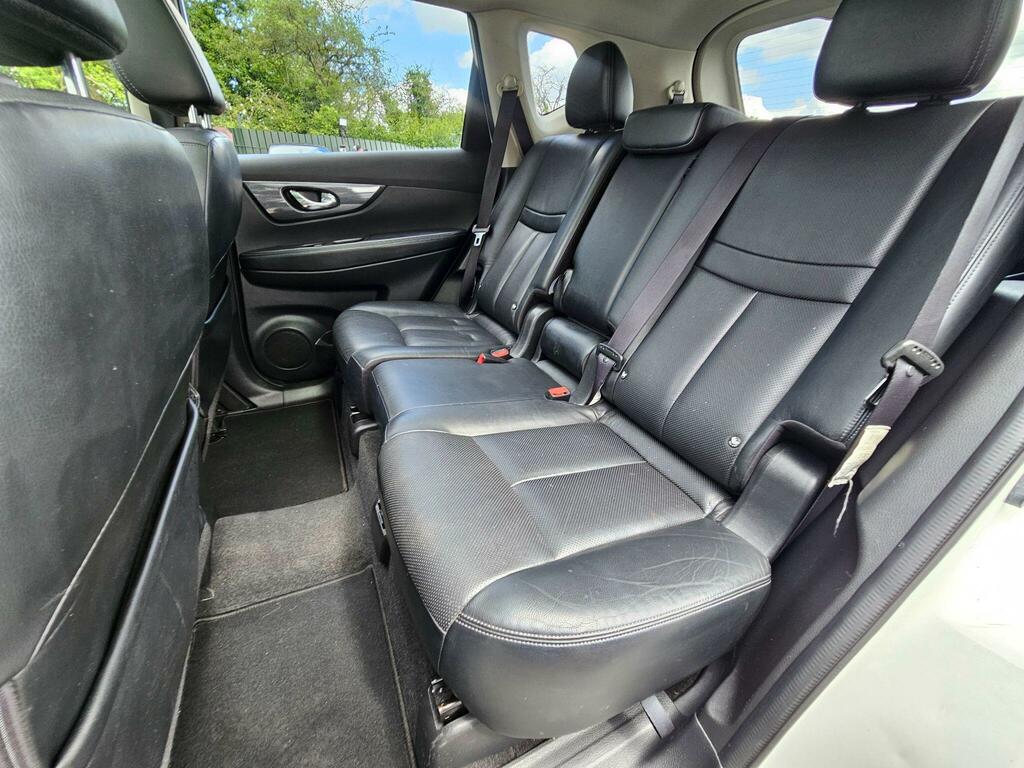Nissan X-Trail N-tec White #51