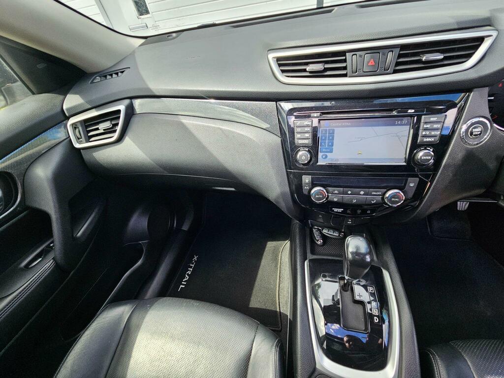 Nissan X-Trail N-tec White #30