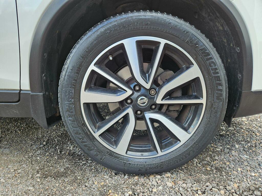 Nissan X-Trail N-tec White #62