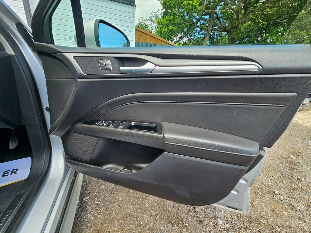 Ford Mondeo Vignale Tdci Brown #38