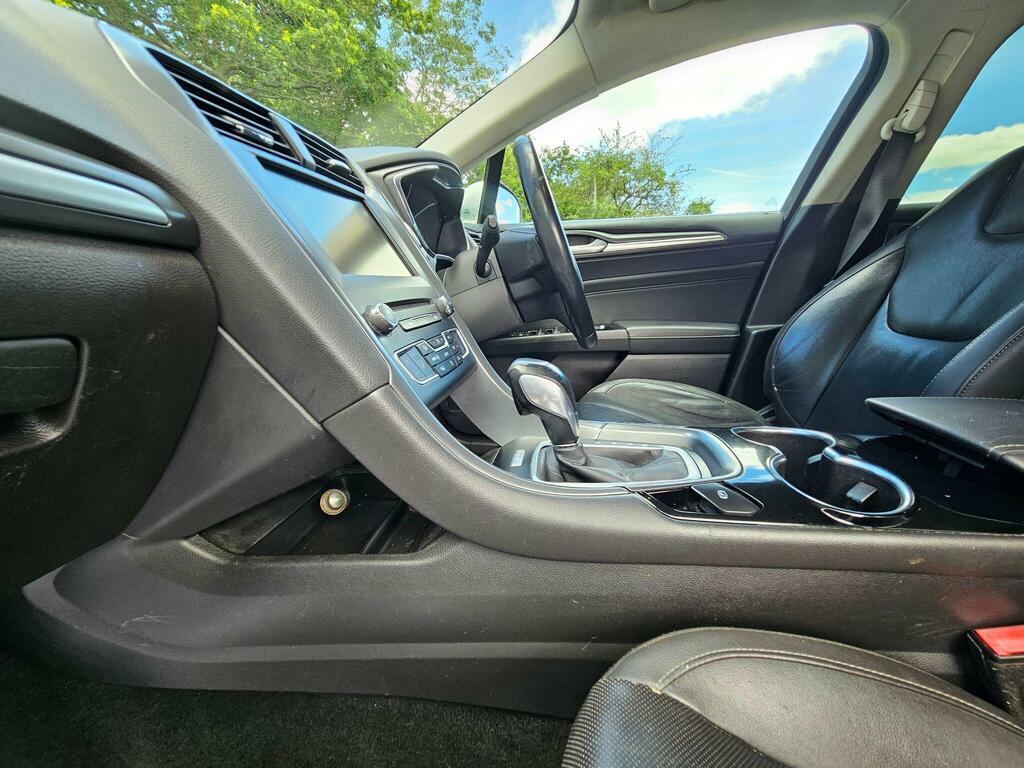 Ford Mondeo Vignale Tdci Brown #45